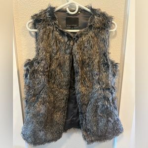 Banana republic faux for vest
